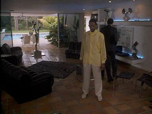 Miami Vice - S4E22: Mirror Image (2)