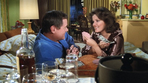 Dallas - S2E11: Triangle