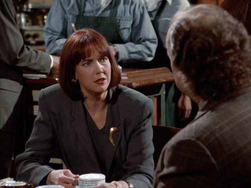 Frasier - S2E22: Agents in America, Part III