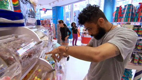 Project Runway - S10E2: Candy Couture
