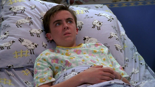 Malcolm in the Middle - S2E17: Surgery