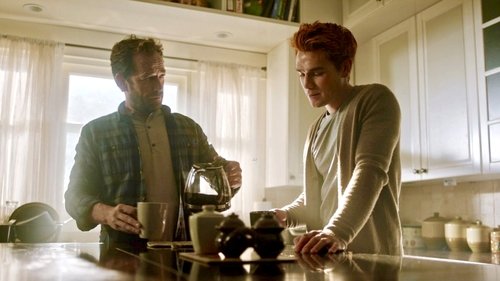 Riverdale - S3E10: Chapter Forty-Five: The Stranger