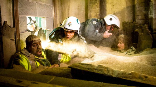 Casualty - S30E29: Buried Alive