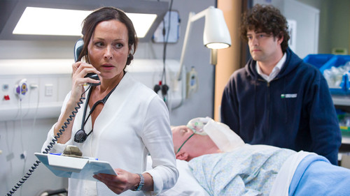 Casualty - S30E1: A Child's Heart (1)