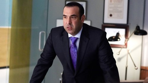 Suits - S2E11: Blind-Sided