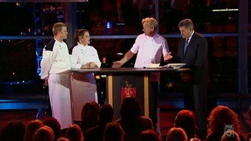 Hell's Kitchen - S8E15: 2 Chefs Compete