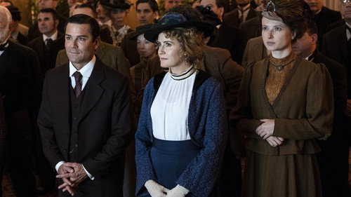 Murdoch Mysteries - S13E11: Staring Blindly into the Future