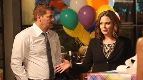 Bones - S12E2: The Brain in the Bot