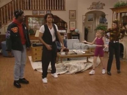 Full House - S5E26: Captain Video (2)