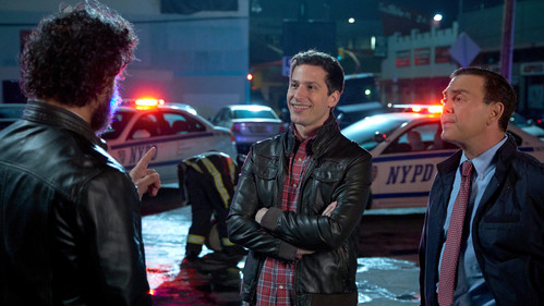 Brooklyn Nine-Nine - S5E18: Gray Star Mutual