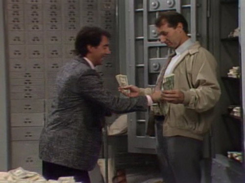 Married... with Children - S2E3: If I Were a Rich Man