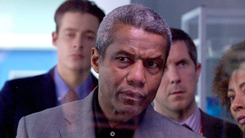 Holby City - S17E32: The Ides of March