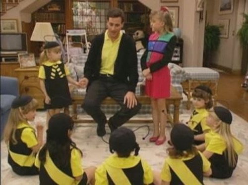 Full House - S5E25: Captain Video (1)