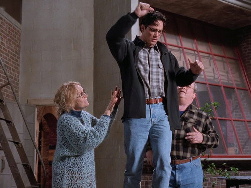 Lois & Clark: The New Adventures of Superman - S1E12: All Shook Up