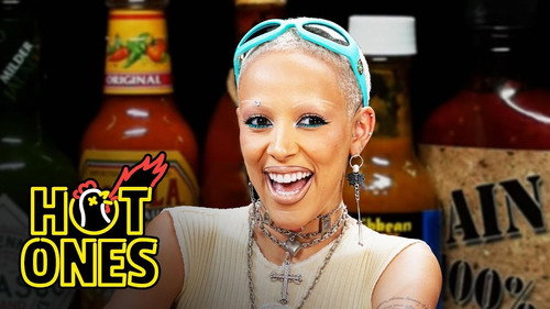 Hot Ones - S22E4: Doja Cat Is Doing Great While Eating Spicy Wings