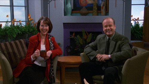 Frasier - S7E19: Morning Becomes Entertainment