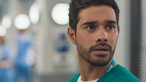 Casualty - S37E22: Falling Down