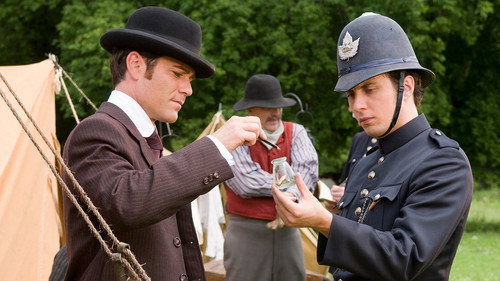 Murdoch Mysteries - S2E1: Mild, Mild West