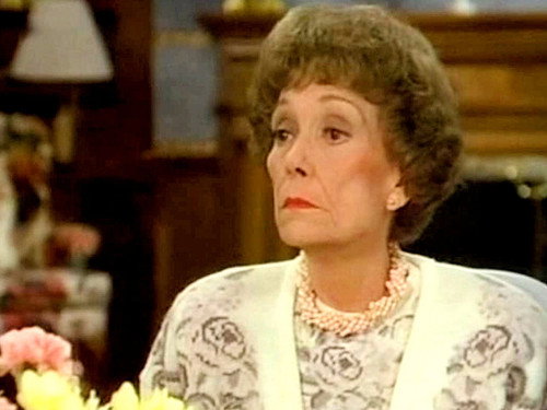Falcon Crest - S8E13: Dinner at Eight