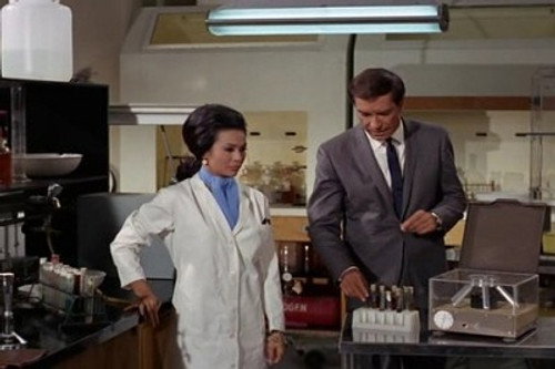 Mission: Impossible - S1E13: Elena