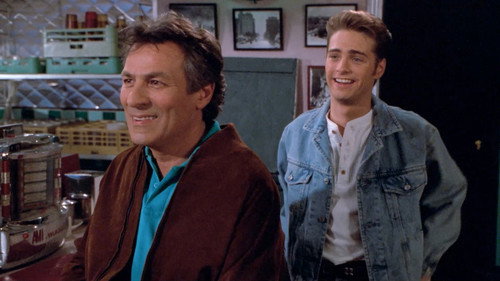 Beverly Hills, 90210 - S2E24: The Pit and the Pendulum
