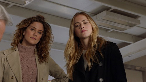 NCIS - S15E19: The Numerical Limit
