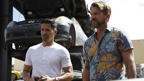 Magnum P.I. - S5E14: Night Has a Thousand Eyes