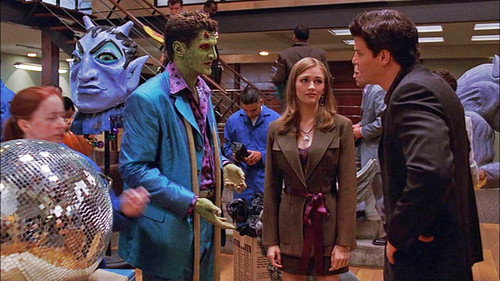 Angel - S5E5: Life of the Party