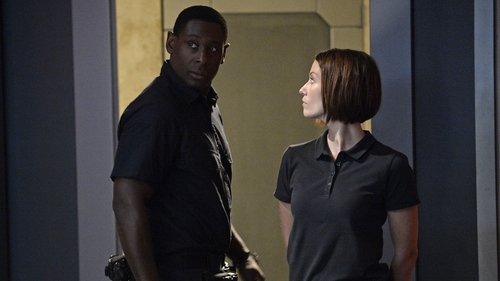 Supergirl - S1E7: Human for a Day