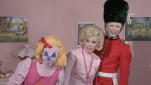 Bewitched - S4E2: Toys in Babeland