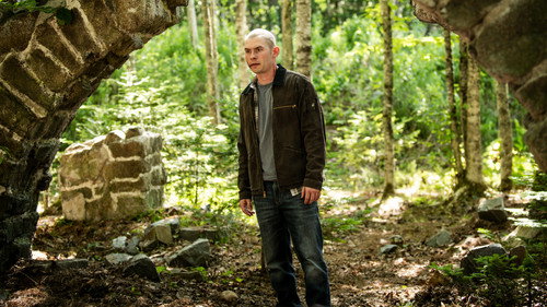 FROM - S4E2: Fray