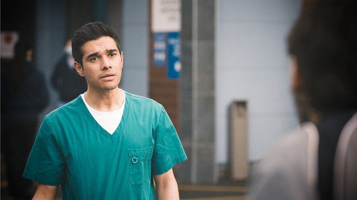 Casualty - S35E20: Not Your Life