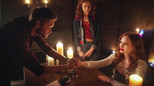 Riverdale - S3E17: Chapter Fifty-Two: The Raid