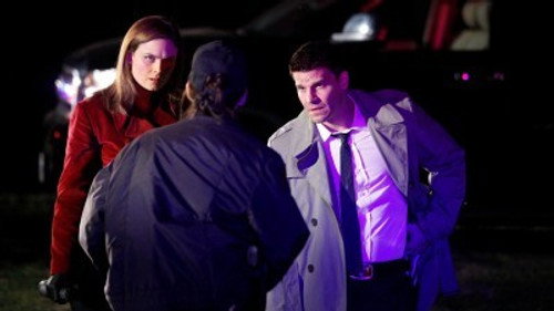 Bones - S4E23: The Girl in the Mask