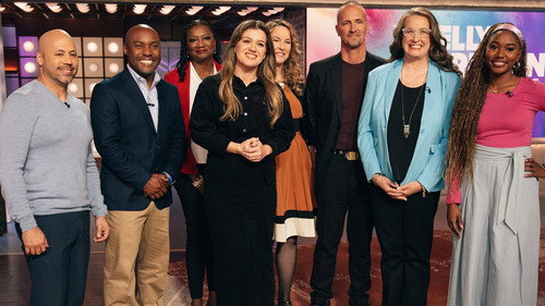 The Kelly Clarkson Show - S6E50: Good Neighbor of the Year Hour