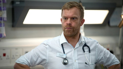 Casualty - S30E25: Fatal Error (1)