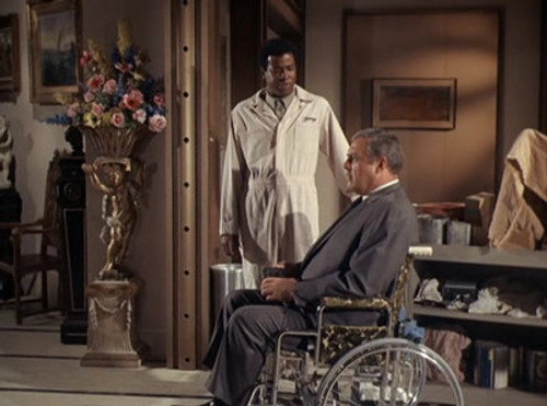 Ironside - S1E11: The Monster of Comus Towers