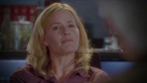 CSI: Crime Scene Investigation - S12E14: Seeing Red