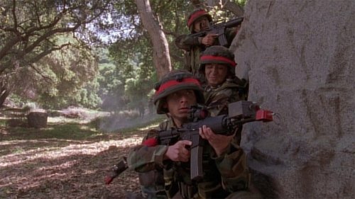 Malcolm in the Middle - S5E22: Reese Joins the Army (2)