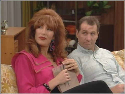 Married... with Children - S7E2: T-R-A-Something-Something Spells Tramp
