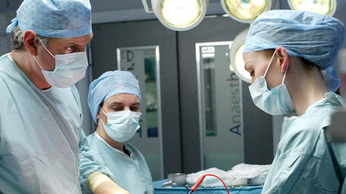 Holby City - S13E6: Betrayal