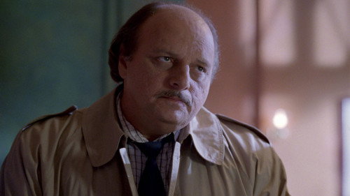 NYPD Blue - S3E6: Curt Russell