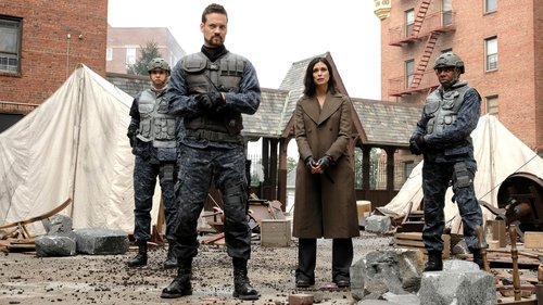 Gotham - S5E6: Legend of Dark Knight: 13 Stitches