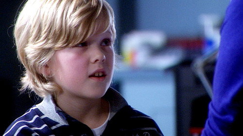 Casualty - S25E35: Deception