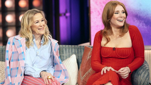 The Kelly Clarkson Show - S5E67: Bryce Dallas Howard, Catherine O'Hara, Claudia Schiffer