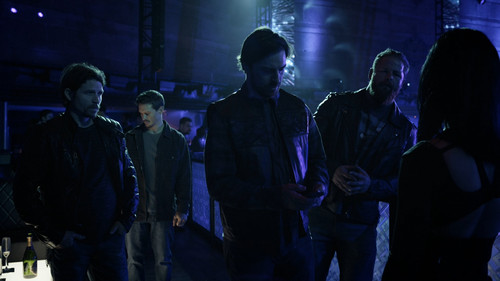 S.W.A.T. - S8E18: Exploited