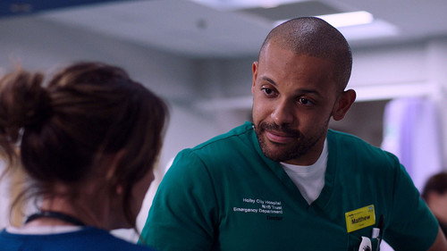 Casualty - S46E3: In the Line of Fire (2)