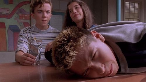 Malcolm in the Middle - S2E12: Krelboyne Girl