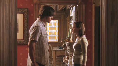 Gilmore Girls - S4E22: Raincoats and Recipes