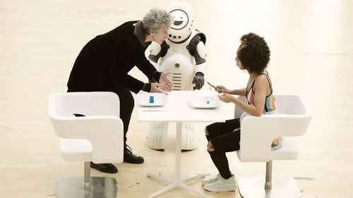 Doctor Who - S10E2: Smile